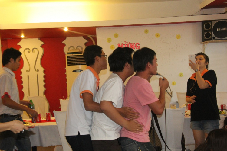 "S.O.S tất niên 2012, tân niên 2013" xin mời họp mặt! "S.O.S tất niên 2012, tân niên 2013" xin mời họp mặt!