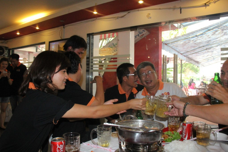 "S.O.S tất niên 2012, tân niên 2013" xin mời họp mặt! "S.O.S tất niên 2012, tân niên 2013" xin mời họp mặt!