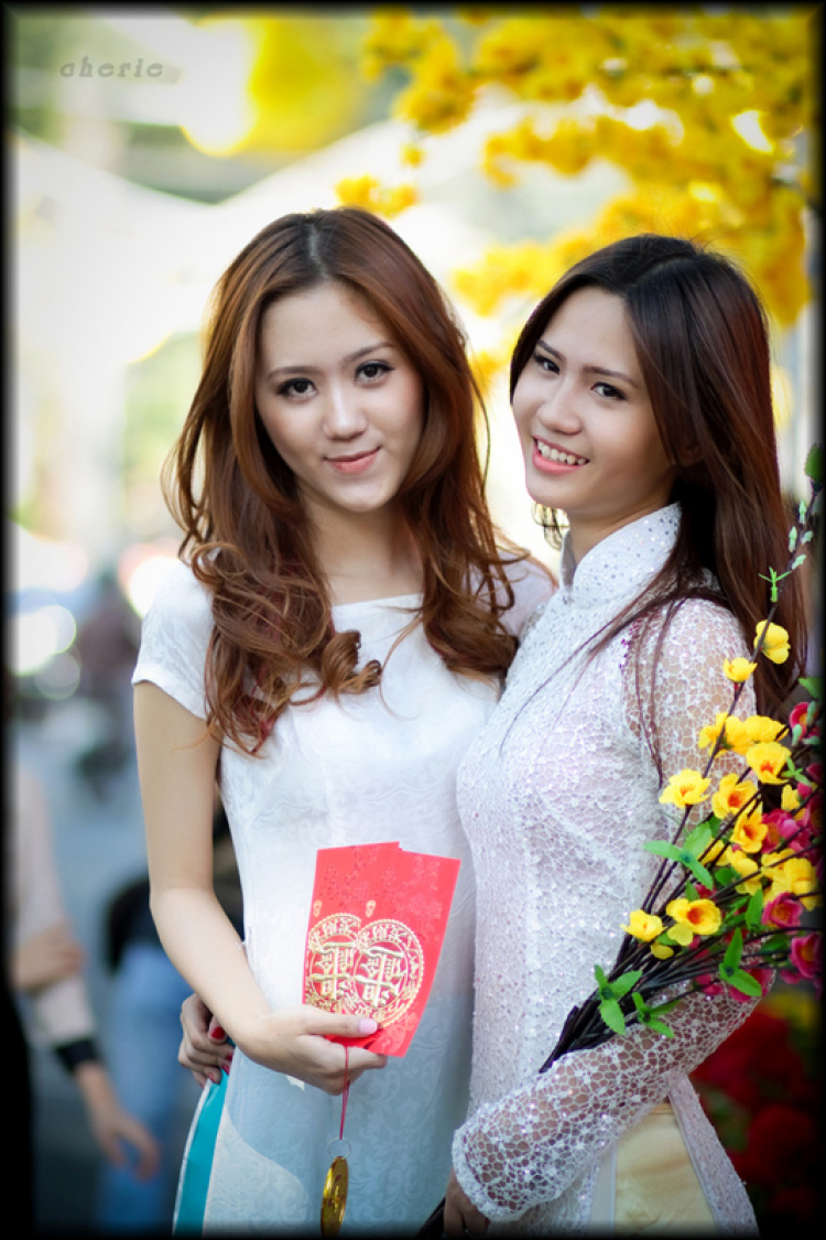 Ngày 3/2/2013 .Chụp chủ đề Xuân & Aó dài..Mời ae photo tham gia..