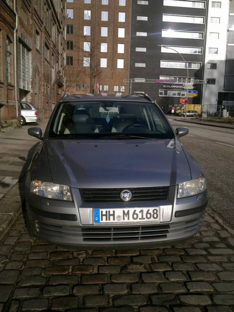 Em vừa mới cưới một em Fiat Em vừa mới cưới một em Fiat