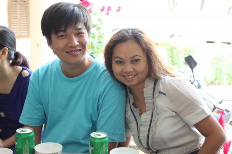 Xóm nhà lá du xuân 2013 miền Trung và Tây Nguyên. Xóm nhà lá du xuân 2013 miền Trung và Tây Nguyên.
