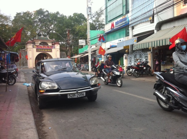 Citroën DS 21 | Chiếc thàm bay trên đường