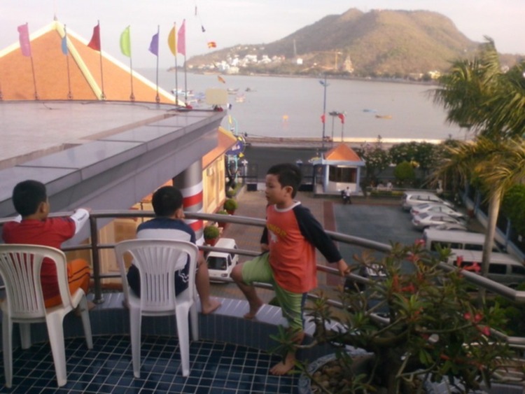 OS.XNL và những hình ảnh xuân Quý Tỵ 2013 OS.XNL và những hình ảnh xuân Quý Tỵ 2013