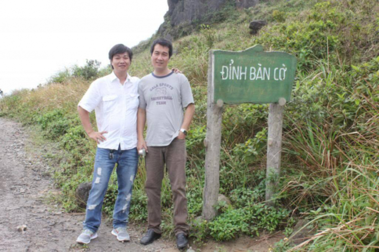 Xóm nhà lá du xuân 2013 miền Trung và Tây Nguyên.