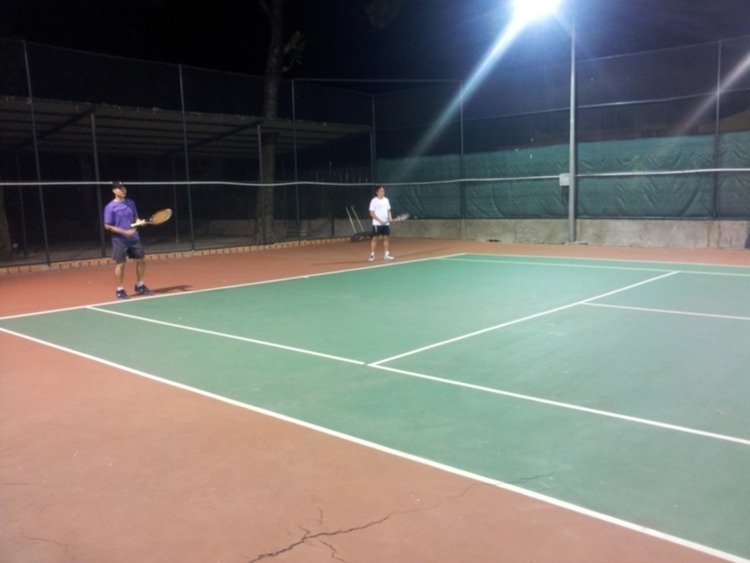 OS.XNL- CLB Tennis Xóm nhà lá