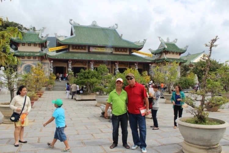 Xóm nhà lá du xuân 2013 miền Trung và Tây Nguyên.