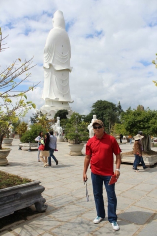 Xóm nhà lá du xuân 2013 miền Trung và Tây Nguyên.