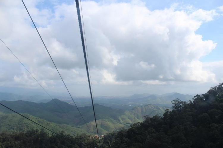 Xóm nhà lá du xuân 2013 miền Trung và Tây Nguyên.