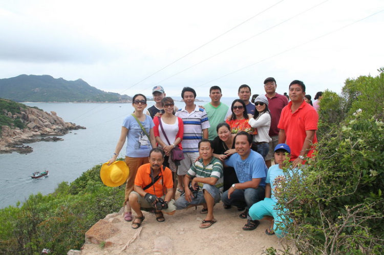 Vài hình ảnh về chuyến đi từ thiện đảo Bình Ba của FFC-29/8-31/8/14. Vài hình ảnh về chuyến đi từ thiện đảo Bình Ba của FFC-29/8-31/8/14.