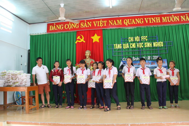 Vài hình ảnh về chuyến đi từ thiện đảo Bình Ba của FFC-29/8-31/8/14.