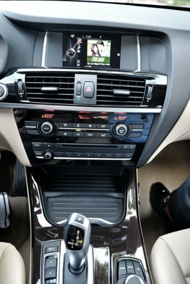 Preview chiếc X3 facelift đầu tiên ở Việt Nam Preview chiếc X3 facelift đầu tiên ở Việt Nam