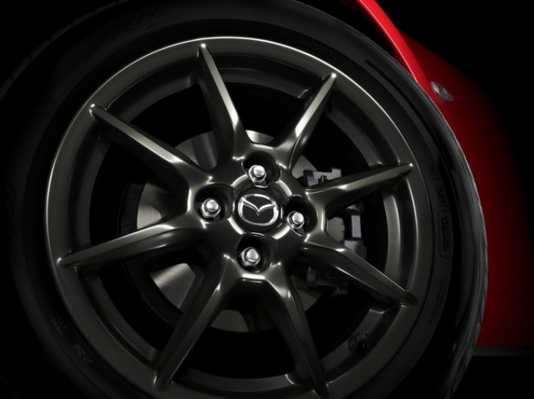 Ra mắt chính thức Mazda MX-5 2016