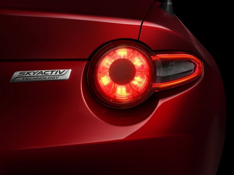 Ra mắt chính thức Mazda MX-5 2016
