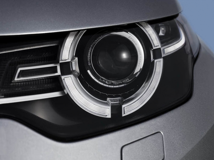Hình ảnh và video chi tiết Land Rover Discovery Sport thế hệ mới