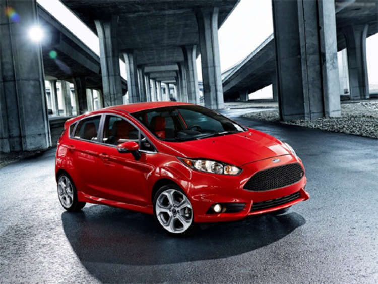 Ford Fiesta ST 2014 giá từ 21.400 USD tại Mỹ