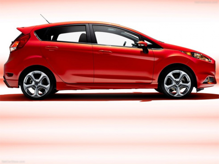 Ford Fiesta ST 2014 giá từ 21.400 USD tại Mỹ