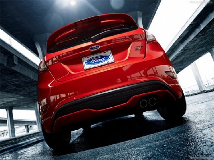 Ford Fiesta ST 2014 giá từ 21.400 USD tại Mỹ