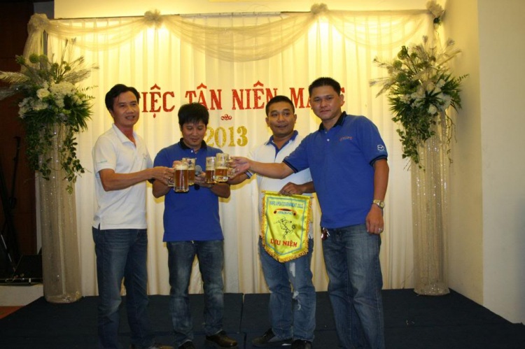 Hình ảnh Tiệc Tân Niên Xuân Quí Tỵ 26-2-2013 Tại NH Lan Anh Hình ảnh Tiệc Tân Niên Xuân Quí Tỵ 26-2-2013 Tại NH Lan Anh