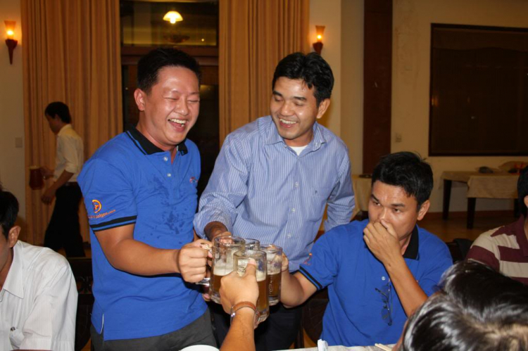 Hình ảnh Tiệc Tân Niên Xuân Quí Tỵ 26-2-2013 Tại NH Lan Anh Hình ảnh Tiệc Tân Niên Xuân Quí Tỵ 26-2-2013 Tại NH Lan Anh