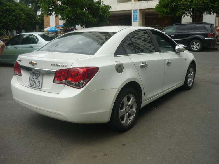 Lựa chọn nào giữa Cruze LT vs Forte?