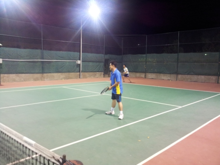 OS.XNL- CLB Tennis Xóm nhà lá