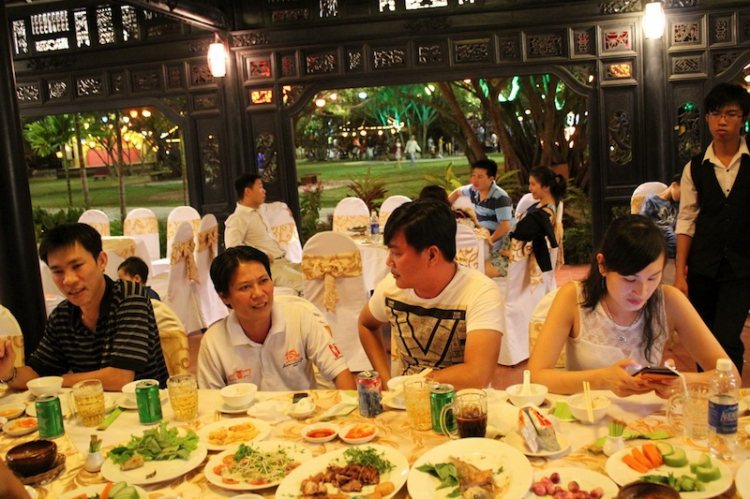 Chào mừng ngày quốc tế Phụ Nữ - 08/03/2013-Vườn ẩm thực Bến Xưa - Q12 Chào mừng ngày quốc tế Phụ Nữ - 08/03/2013-Vườn ẩm thực Bến Xưa - Q12