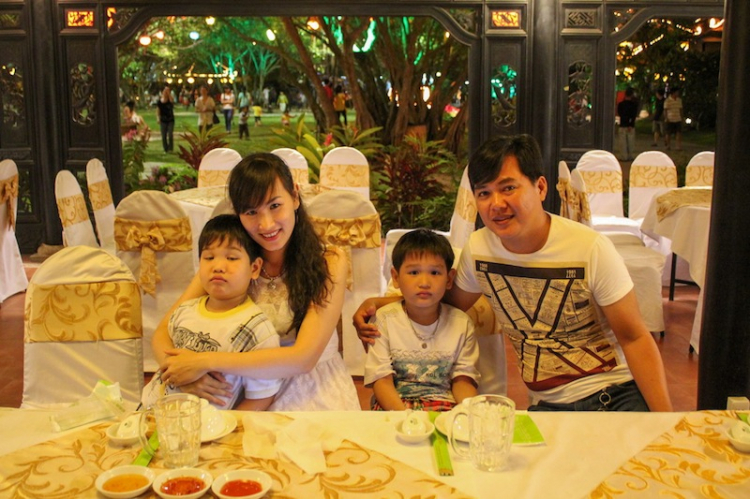 Chào mừng ngày quốc tế Phụ Nữ - 08/03/2013-Vườn ẩm thực Bến Xưa - Q12 Chào mừng ngày quốc tế Phụ Nữ - 08/03/2013-Vườn ẩm thực Bến Xưa - Q12