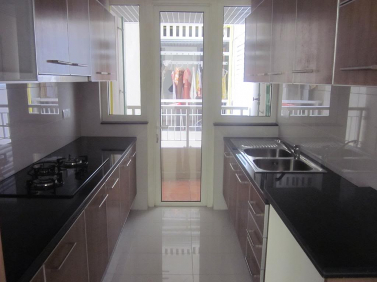 Bác nào sales SG Pear hoặc ở trong SGP giúp em với Bác nào sales SG Pear hoặc ở trong SGP giúp em với