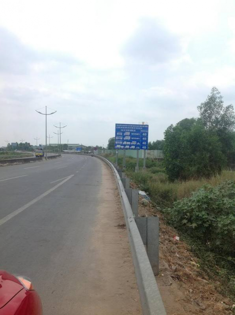 Về hạn chế tốc độ 40km/h tại 2 nút giao trên cao tốc Trung Lương