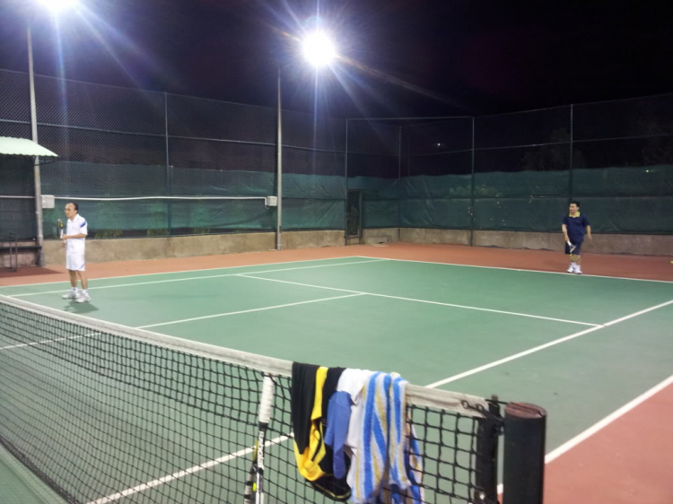 OS.XNL- CLB Tennis Xóm nhà lá