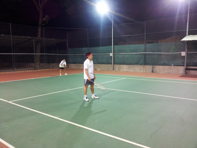 OS.XNL- CLB Tennis Xóm nhà lá