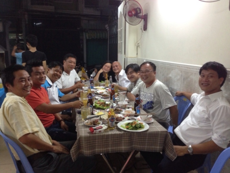 Thứ Ba: Ngày Hội Kết Nối Thành Viên