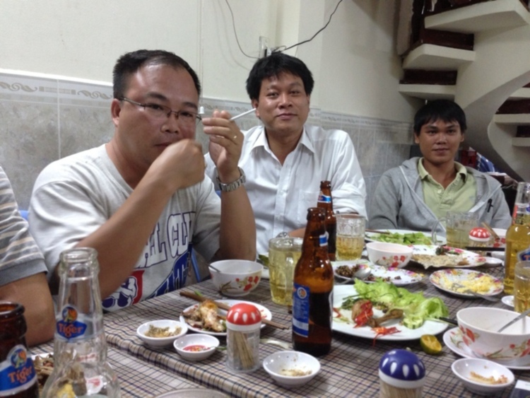 Thứ Ba: Ngày Hội Kết Nối Thành Viên