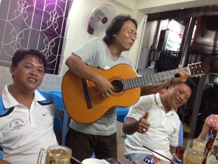 Thứ Ba: Ngày Hội Kết Nối Thành Viên