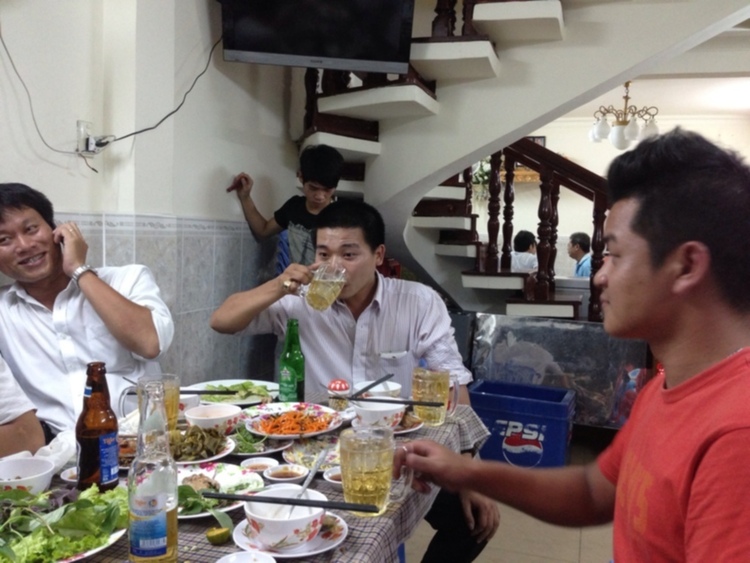 Thứ Ba: Ngày Hội Kết Nối Thành Viên