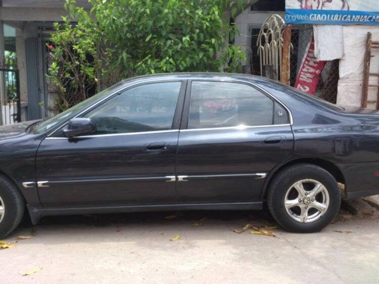 ACCORD CLUB  -  TÔI  CẦN .....HELP   ME  !
