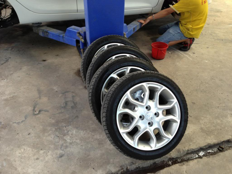 Show hàng 2 em Picanto trắng của anh Hải (Em đi đóng phí BTĐB và thay còi Denso- trang 29) Show hàng 2 em Picanto trắng của anh Hải (Em đi đóng phí BTĐB và thay còi Denso- trang 29)