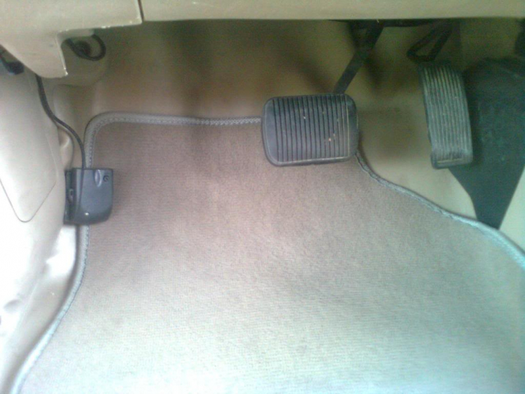 Xe Ford Escape 2005 tự lock cửa liên tục ??? Help me Xe Ford Escape 2005 tự lock cửa liên tục ??? Help me