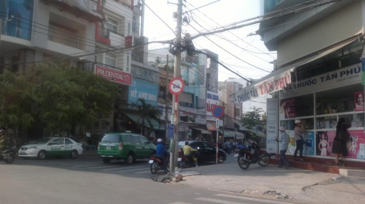 Chợ Tân Mỹ - quận 7: mới lắp biển Cấm ô tô