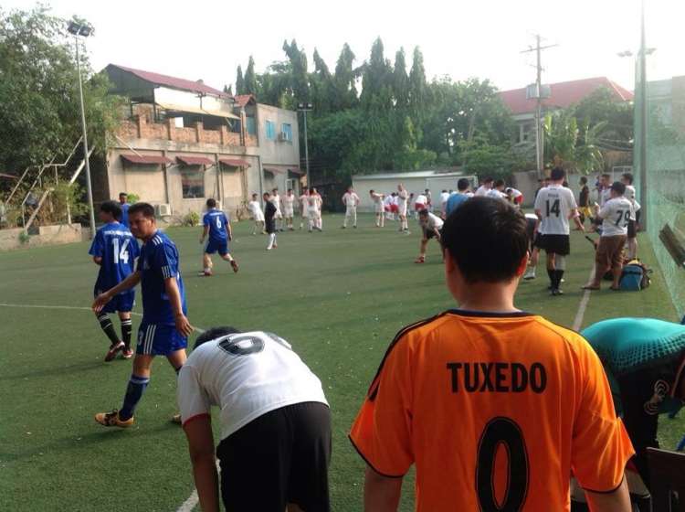 Cổ vũ Đội banh KIAFC tham gia giải Futsal SFC Open 2013 - CN 7/4/2013