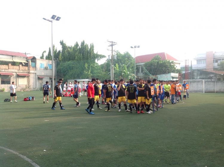 Cổ vũ Đội banh KIAFC tham gia giải Futsal SFC Open 2013 - CN 7/4/2013