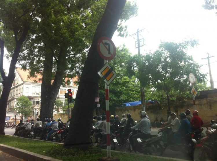 Biển báo lạ quá Biển báo lạ quá