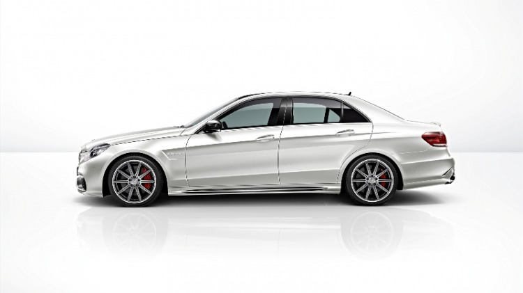 E 63 AMG S-Model --> 430 kW (585 hp), 800 Nm AMG 4MATIC