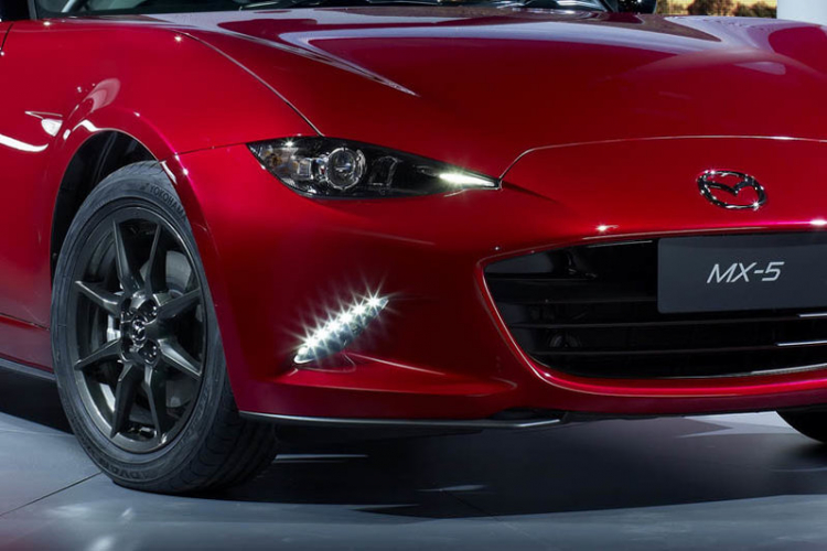Cận cảnh Mazda MX-5 2016