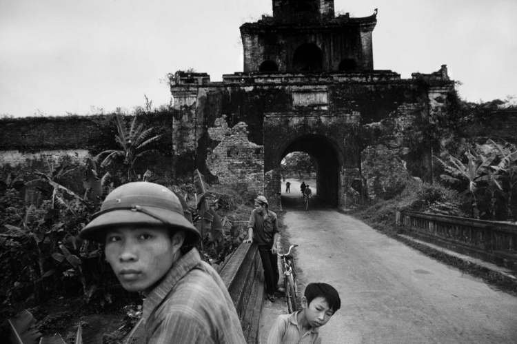 Hình ảnh cực kỳ quý giá về Việt Nam ( 1980 ) Hình ảnh cực kỳ quý giá về Việt Nam ( 1980 )