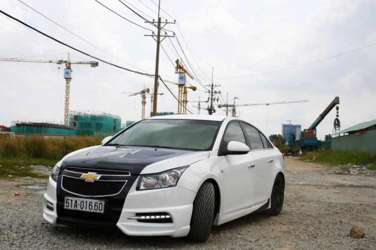 Em có con ghẻ Mazda 6 độ nhẹ sơn màu đen nhám Lambor