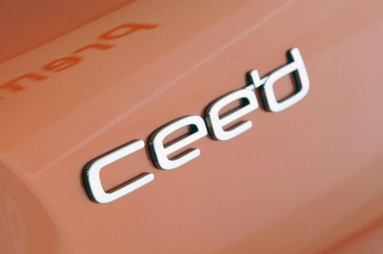 KIA CEE'D 2013