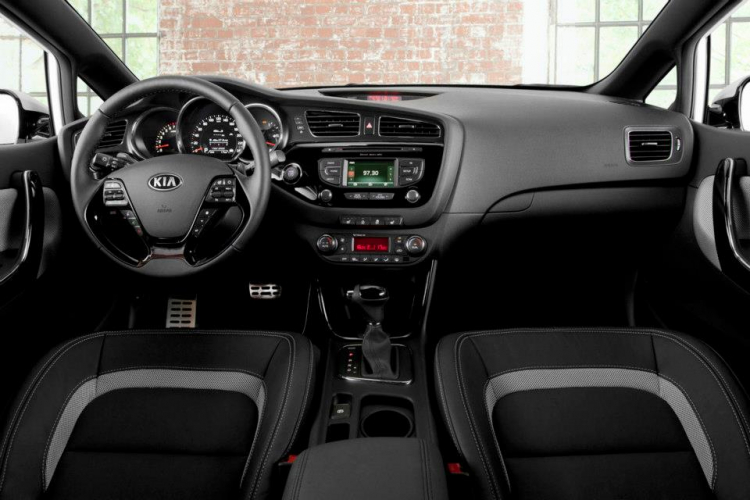 KIA CEE'D 2013