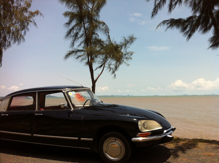 Citroën DS 21 | Chiếc thàm bay trên đường