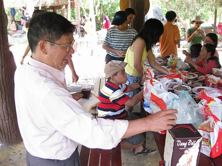 EM XIN CÁC BÁC ẢNH của bác Tuonglahay EM XIN CÁC BÁC ẢNH của bác Tuonglahay